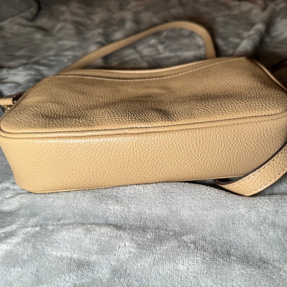 Michael Kors Small Nude Crossbody Bag Used - Picture 3 of 8